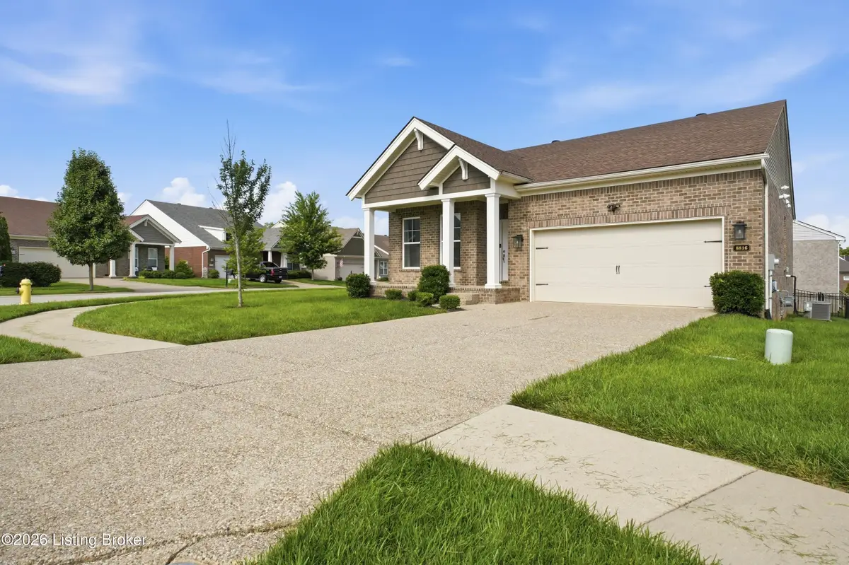 8816 Sanctuary Ln, Louisville, KY 40291 - #1