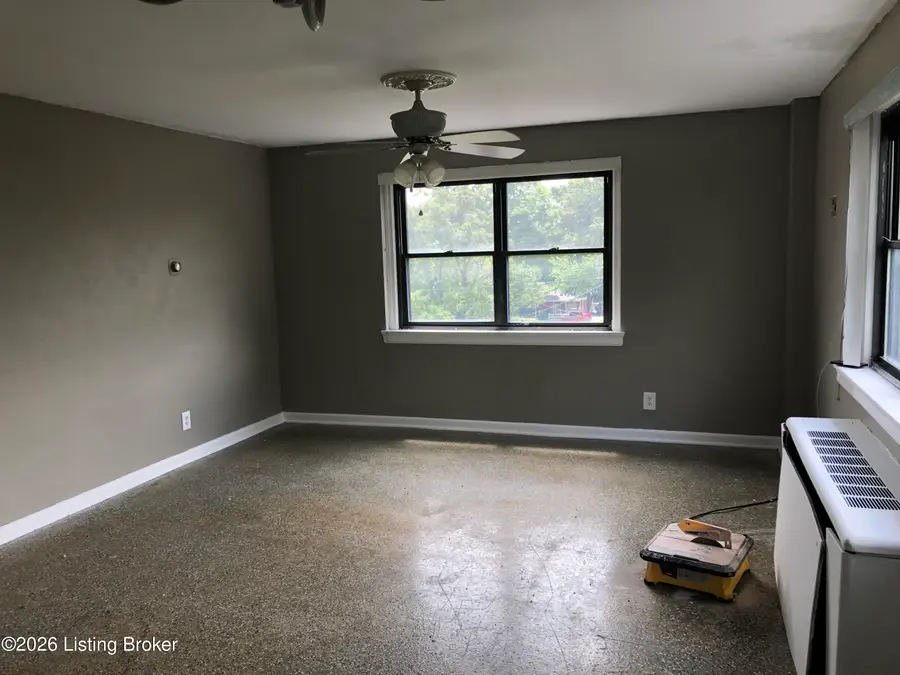 3320 Bardstown Rd #48, Louisville, KY 40218 - #2