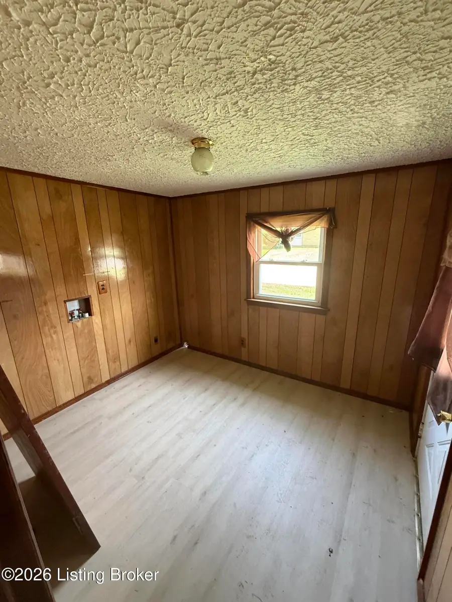 711 Meade St, Carrollton, KY 41008 - #2