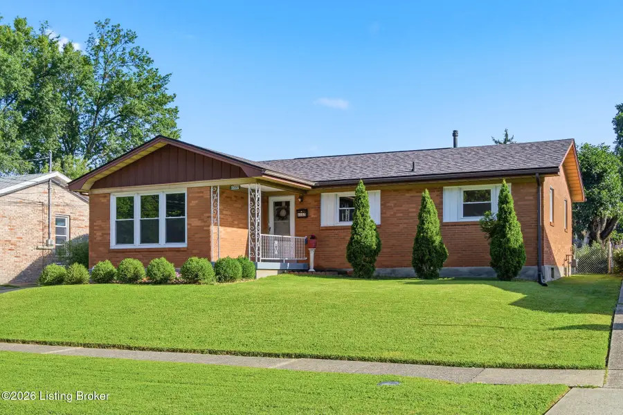 6207 Perma Dr, Louisville, KY 40218 - #2