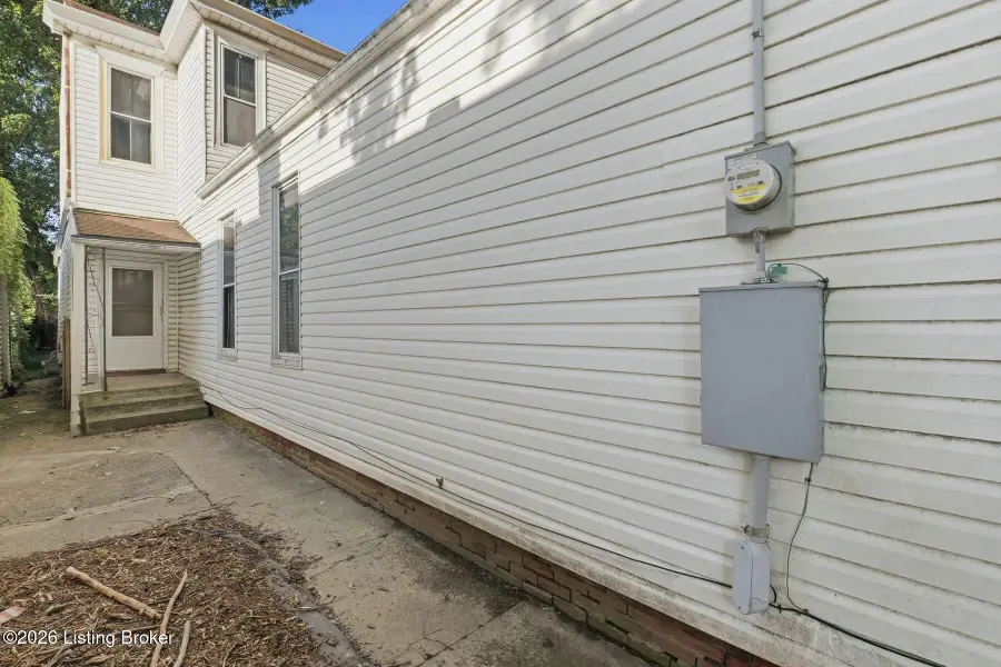 1036 E Caldwell St, Louisville, KY 40204 - #3