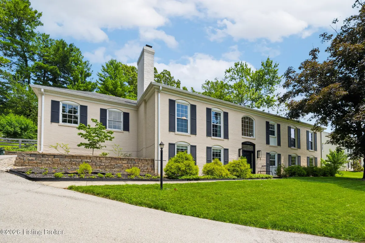 417 Blankenbaker Ln, Louisville, KY 40207 - #1