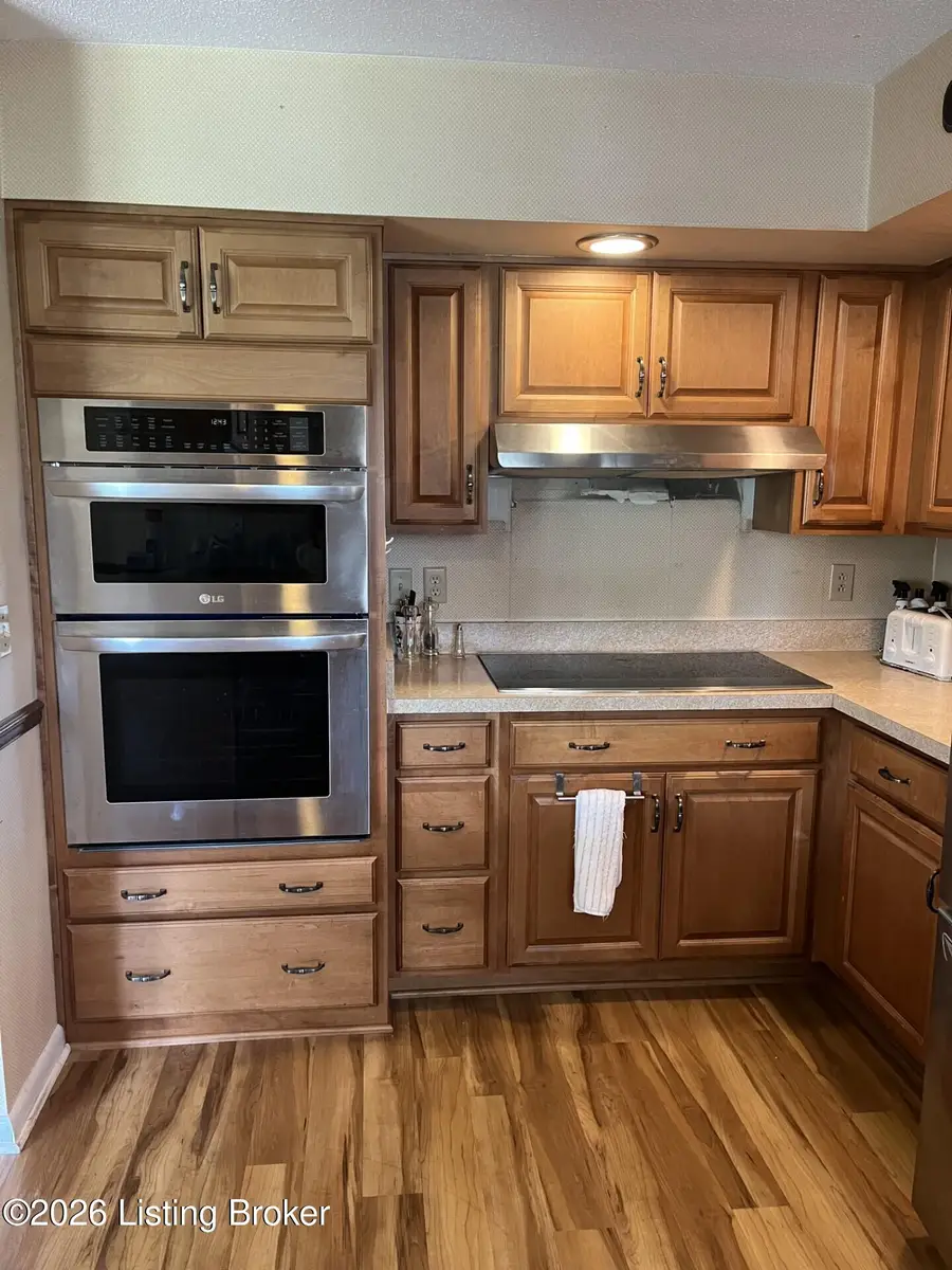 864 Martin Ln, Radcliff, KY 40160 - #2