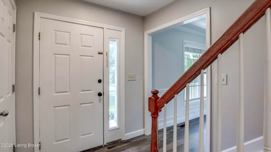 15420 Beckley Hills Dr, Louisville, KY 40245 - #2