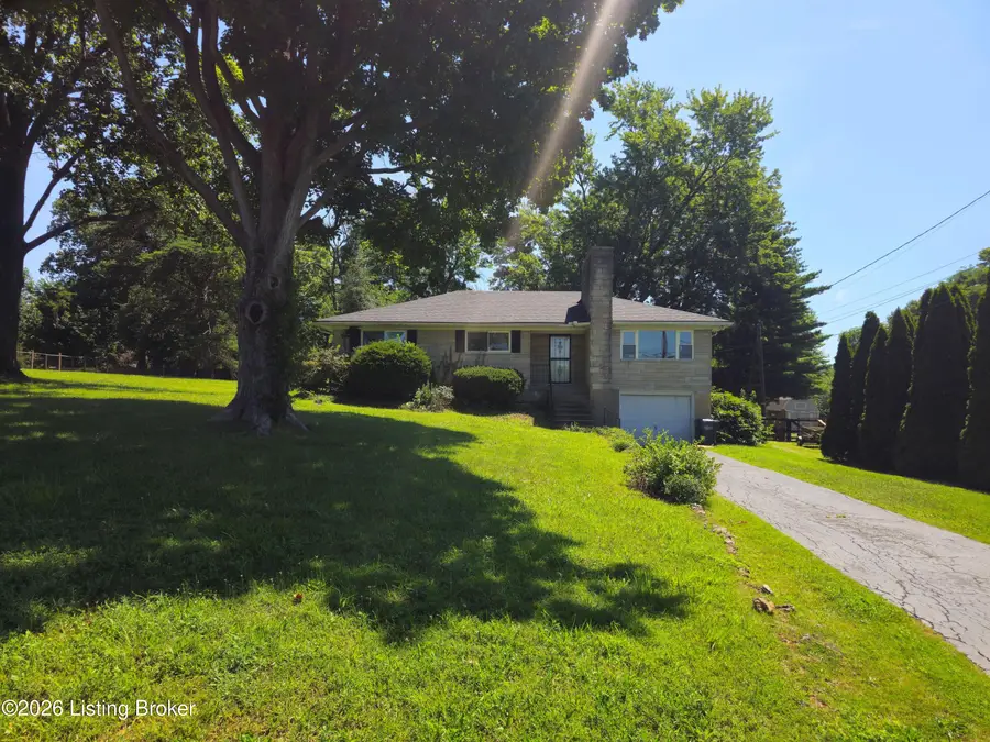 6145 Overhill Dr, Louisville, KY 40229 - #2