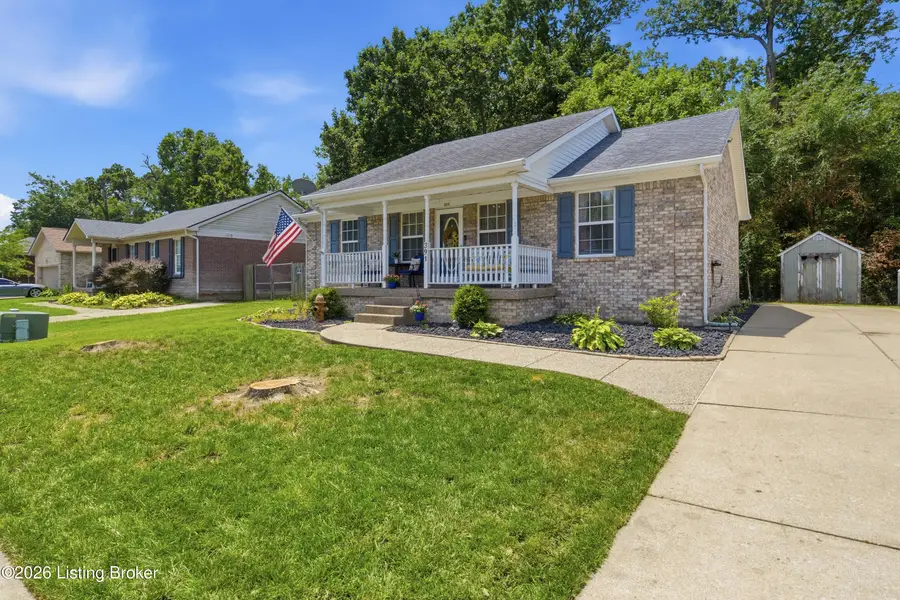 391 River Oaks Dr, Shepherdsville, KY 40165 - #2