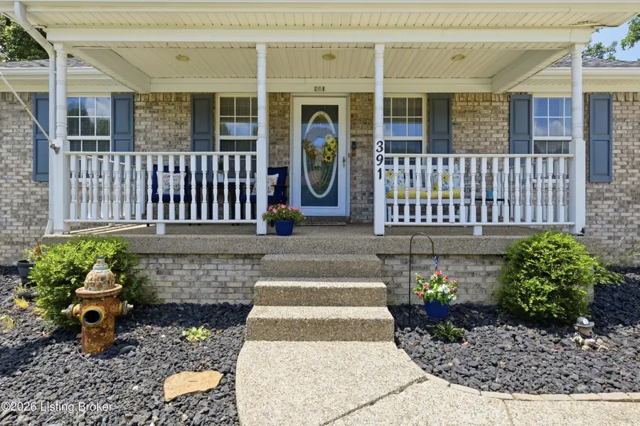 391 River Oaks Dr, Shepherdsville, KY 40165 - #3