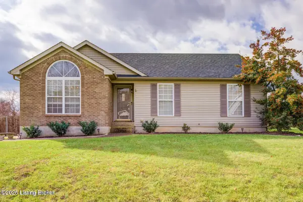 8713 Hickory Falls Ln, Pewee Valley, KY 40056
