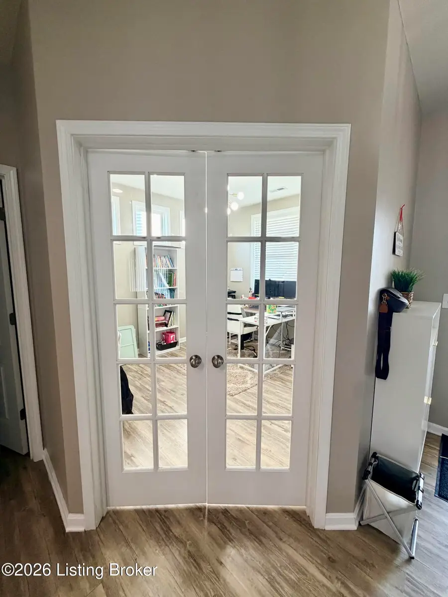 11717 Trottingham Cir, Louisville, KY 40299 - #3