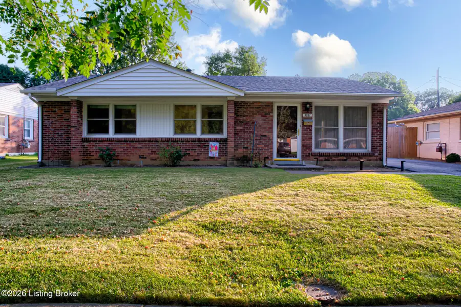 3521 Terrier Ln, Louisville, KY 40218 - #3