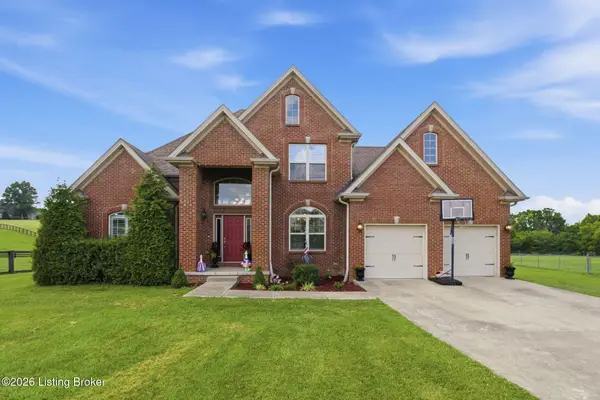 1065 Running Brook Dr, Lawrenceburg, KY 40342