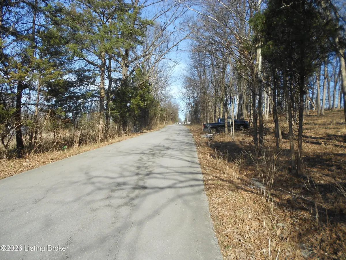 195 Sunset Dr, Bardstown, KY 40004 - #1