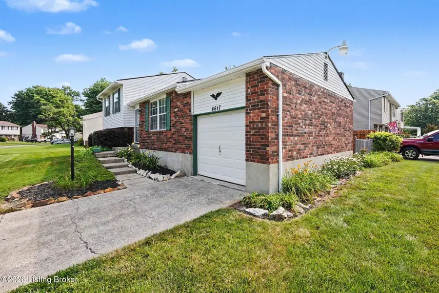 8617 Montrie Ct, Louisville, KY 40219 - #3