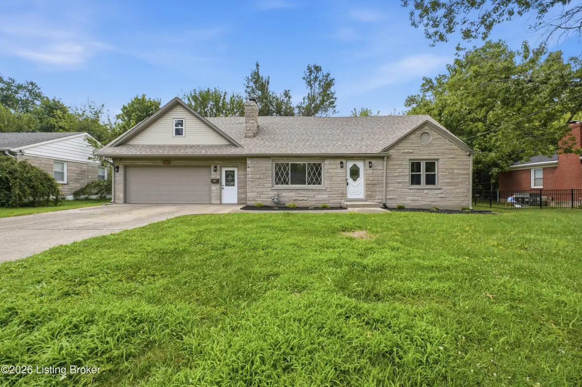 1904 Farrington Dr, Louisville, KY 40216 - #1