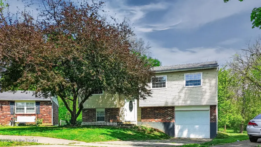 4601 Logby Pl, Louisville, KY 40272 - #3
