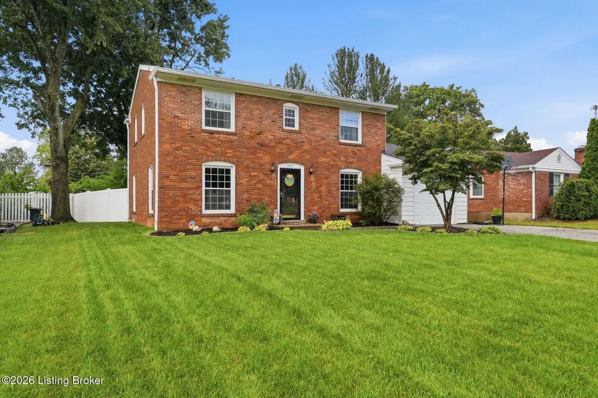 10211 Afton Rd, Louisville, KY 40223 - #1