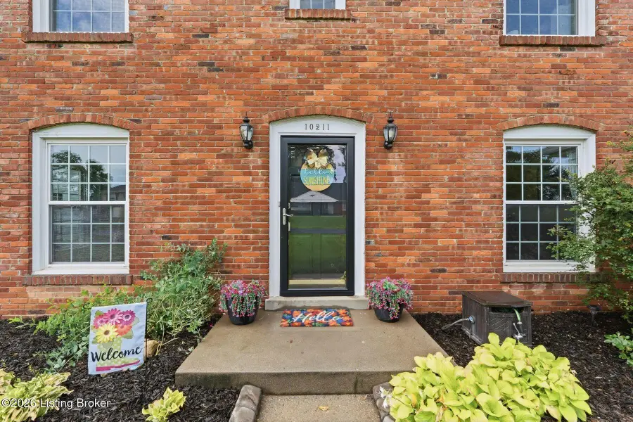 10211 Afton Rd, Louisville, KY 40223 - #2