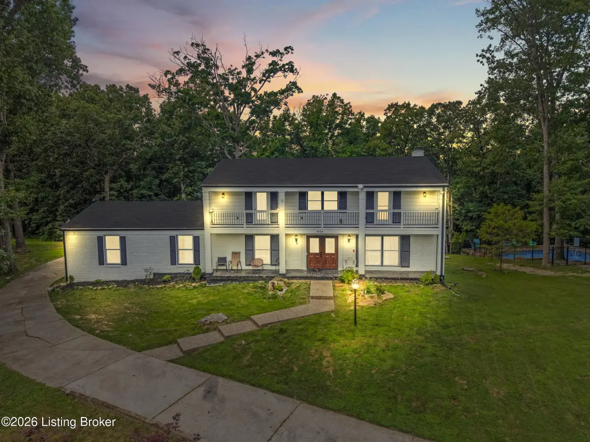 9108 Lakeridge Dr, Louisville, KY 40272 - #1