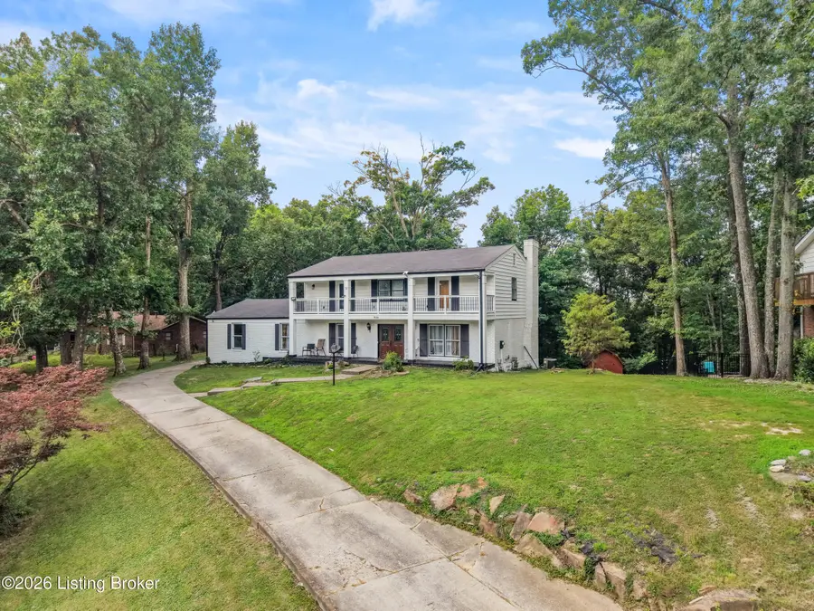 9108 Lakeridge Dr, Louisville, KY 40272 - #3