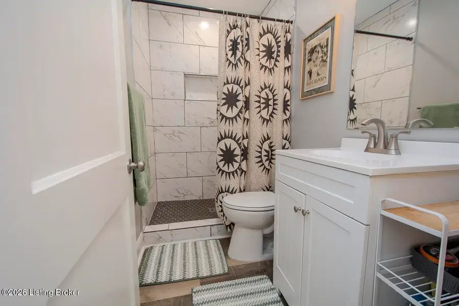4941 Graston Ave, Louisville, KY 40216 - #3