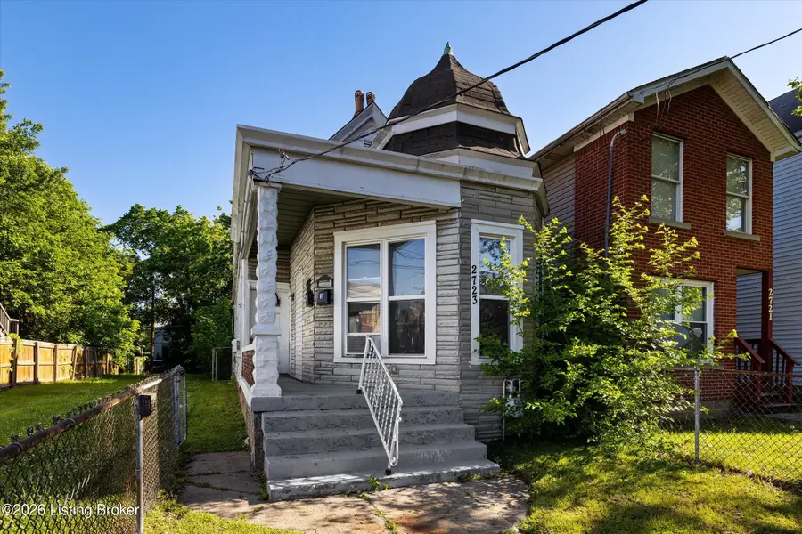 2723 W Chestnut St, Louisville, KY 40211 - #2