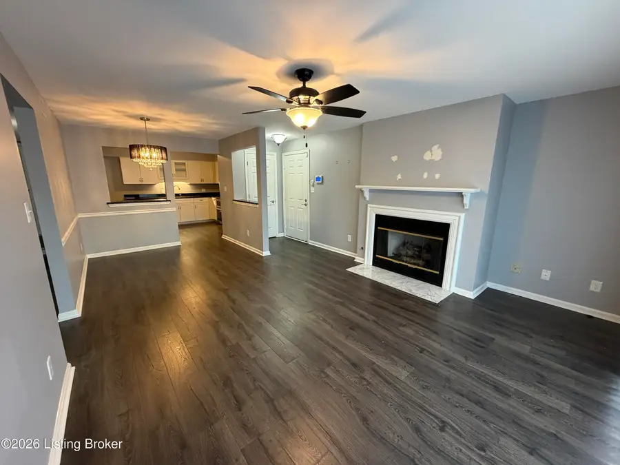 1278 Parkway Gardens Ct #APT 125, Louisville, KY 40217 - #3