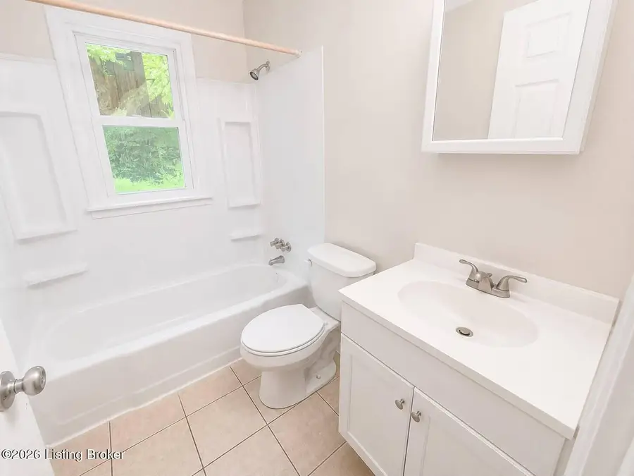 5117 Alba Way, Louisville, KY 40213 - #2