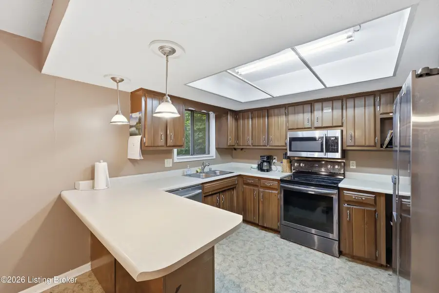 3 Richardson Ct, Frankfort, KY 40601 - #3