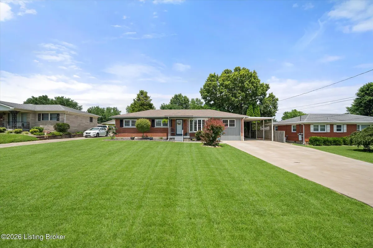 3327 Cardinal Ave, Pioneer Village, KY 40165 - #1