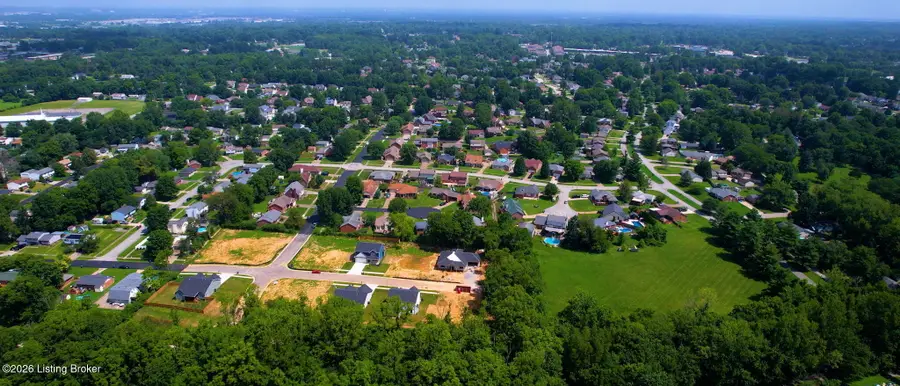 8212 Roseborough Rd, Louisville, KY 40228 - #3