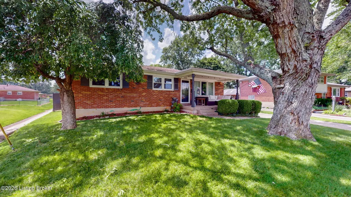8504 Cotswold Dr, Louisville, KY 40258 - #1