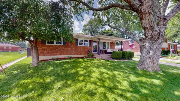 8504 Cotswold Dr, Louisville, KY 40258