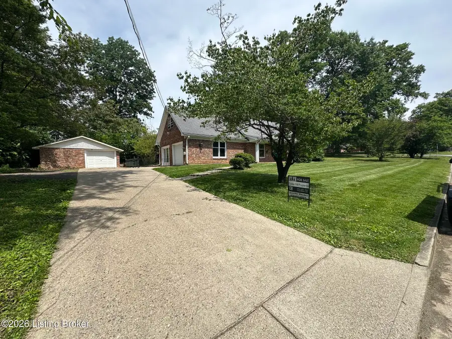 634 Cherry Wood Dr, Elizabethtown, KY 42701 - #2