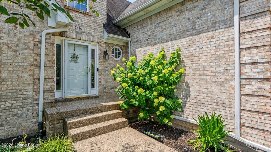 7110 Apple Orchard Ln, Crestwood, KY 40014 - #2