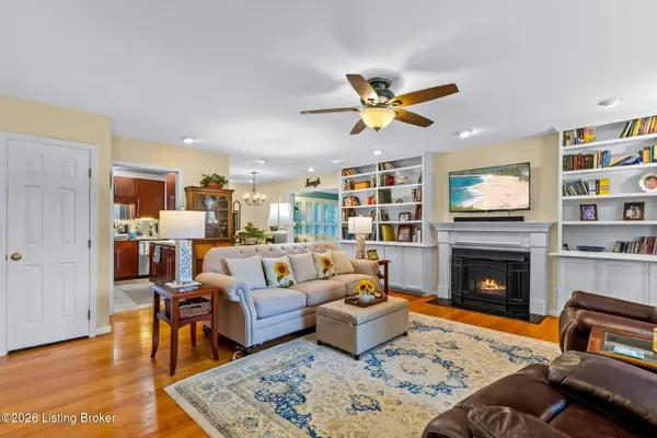 5519 Forest Lake Dr, Prospect, KY 40059