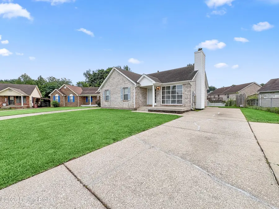 7106 Brook Garden Pl, Louisville, KY 40258 - #3