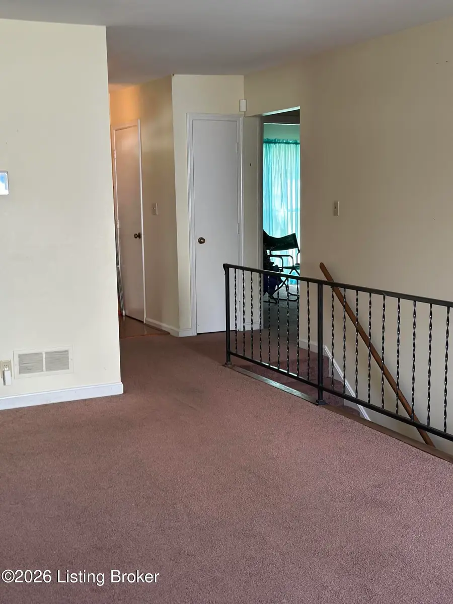 2707 Langdon Dr, Louisville, KY 40241 - #3