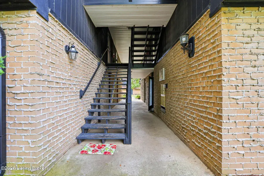 3502 Lodge Ln #333, Louisville, KY 40218 - #2