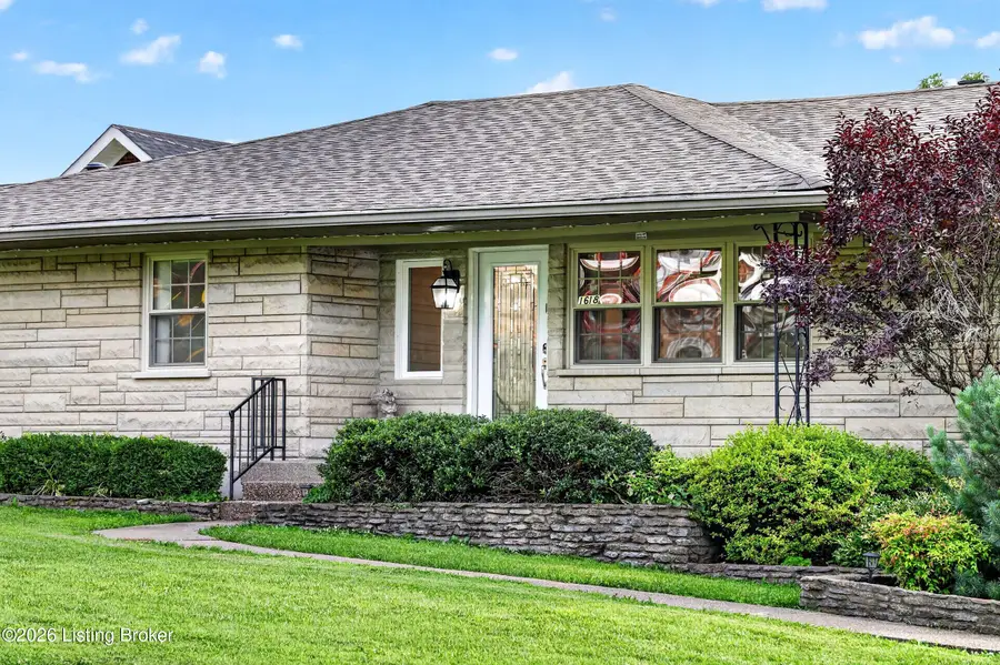 1618 Dawn Dr, Louisville, KY 40216 - #3