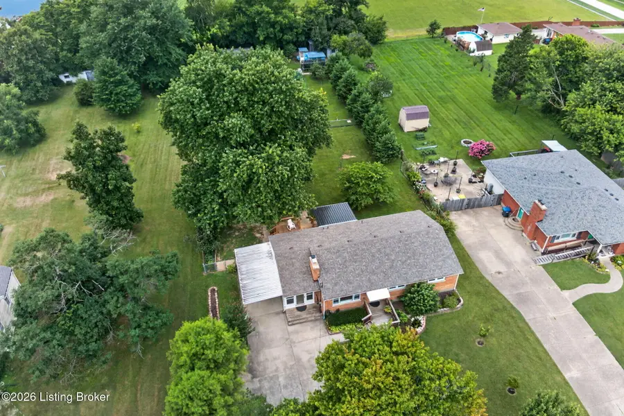 6716 Old Briscoe Ln, Louisville, KY 40228 - #3