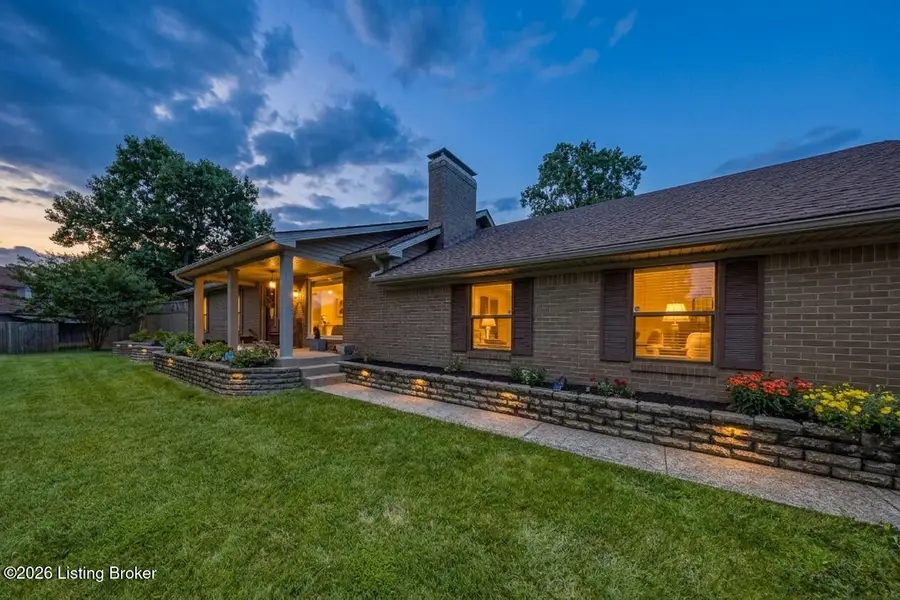 128 Erikas Ct, Shepherdsville, KY 40165 - #3