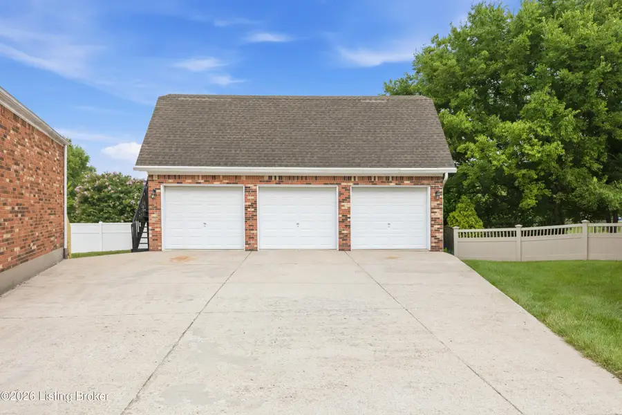 8404 Rodney Cir, Louisville, KY 40219 - #2