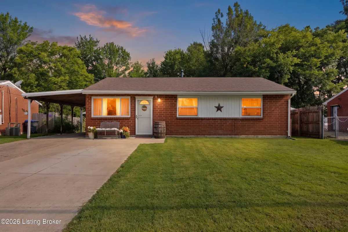 725 Glengarry Dr, Fairdale, KY 40118 - #1