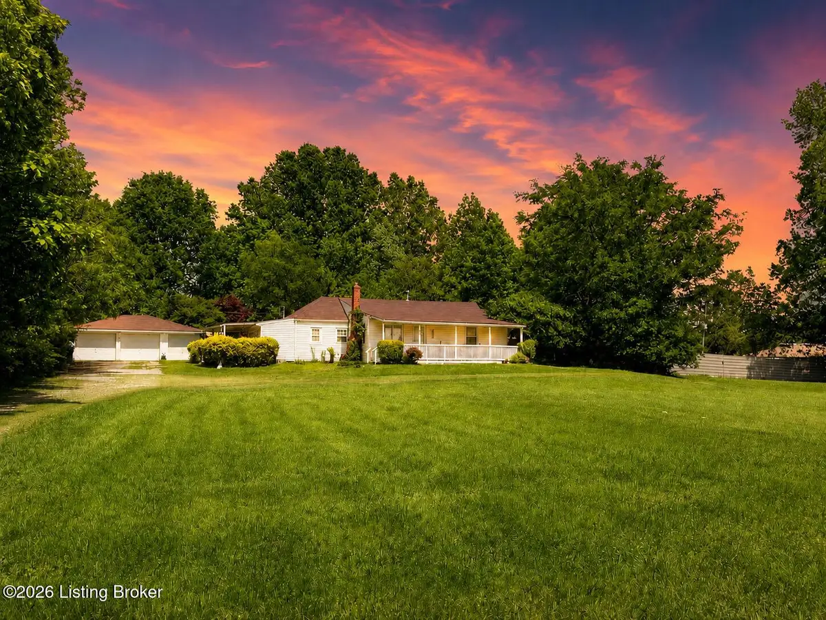 7520 Saint Andrews Church Rd, Louisville, KY 40214 - #1