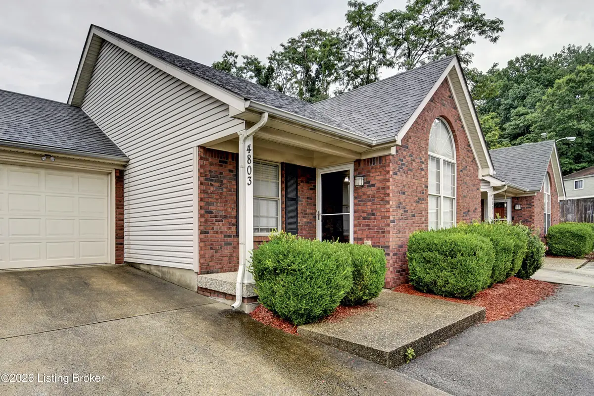 4803 Edge Valley Ln, Louisville, KY 40258 - #1