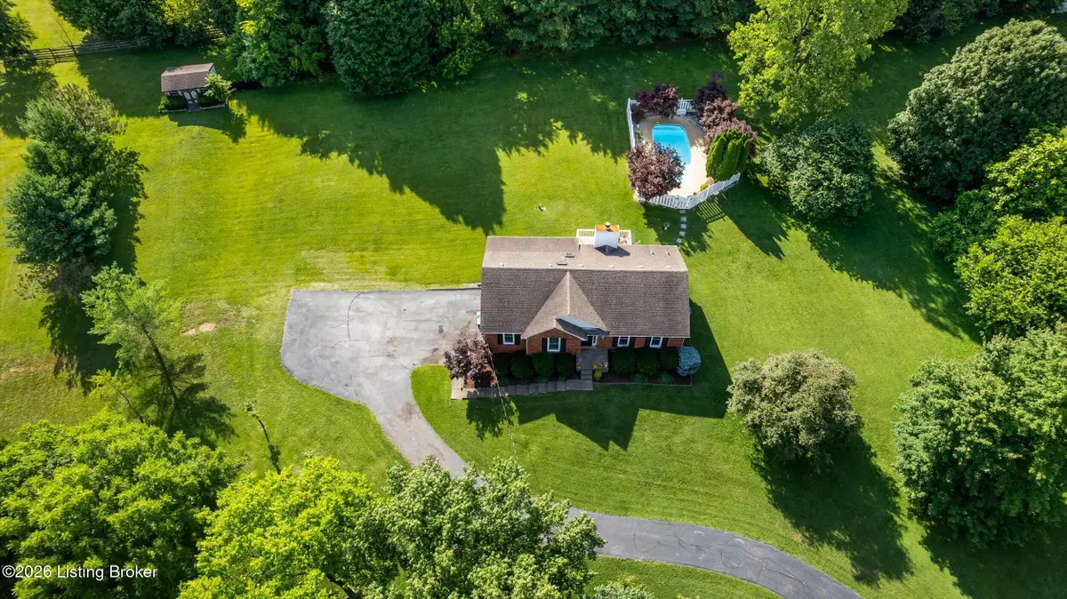 7705 Commonwealth Dr, Crestwood, KY 40014 - #1