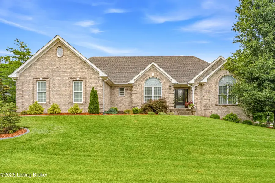 1260 Pebble Dr, Shelbyville, KY 40065 - #2