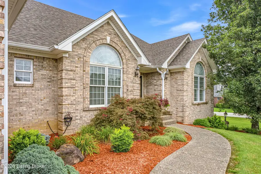 1260 Pebble Dr, Shelbyville, KY 40065 - #3