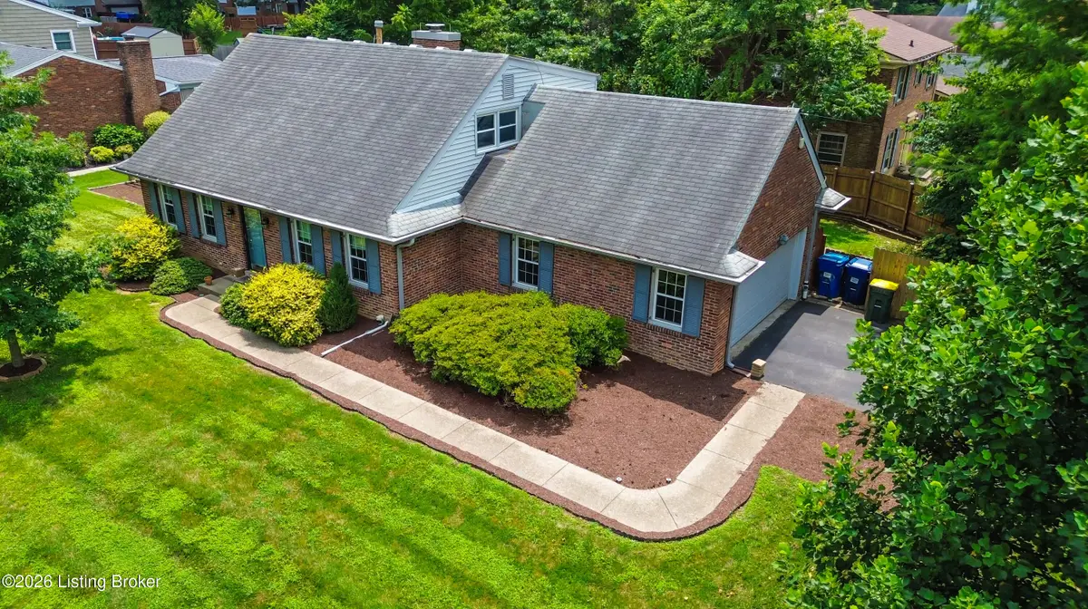 9000 Cardiff Rd, Louisville, KY 40242 - #1