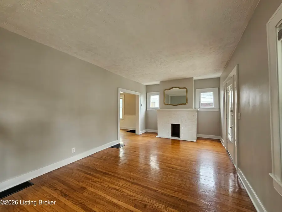 1032 Reasor Ave, Louisville, KY 40217 - #3